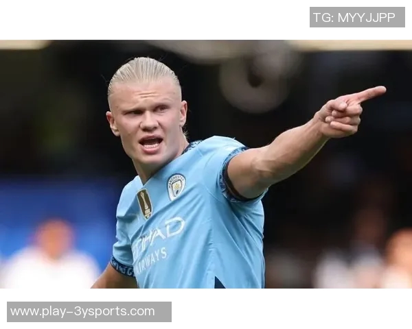 哈兰德训练遭误伤小腿留血痕科瓦契奇意外踢中引发关注