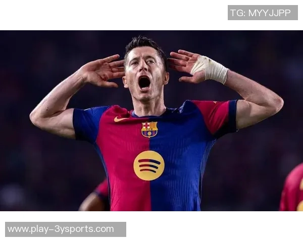 阿斯报道莱万左眼眶骨裂或将佩戴面具出战巴萨比赛 阿斯报道莱万左眼眶骨裂或将佩戴面具出战巴萨比赛