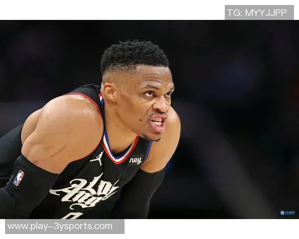 克莱本赛季替补出战8次投中5个以上三分球展现火力全开