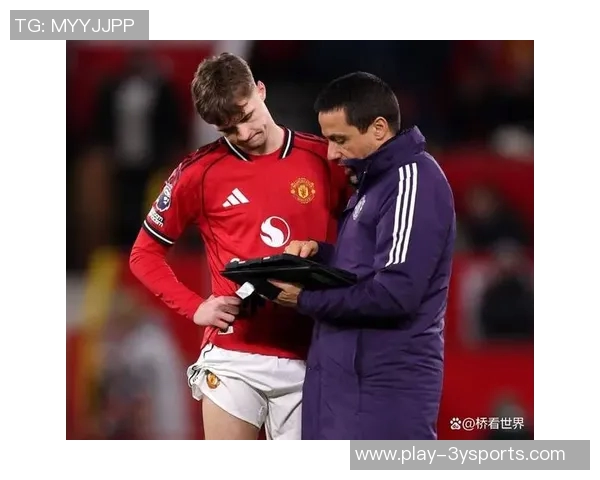 B费休息期间亲临训练基地现场观摩替补球员训练情况